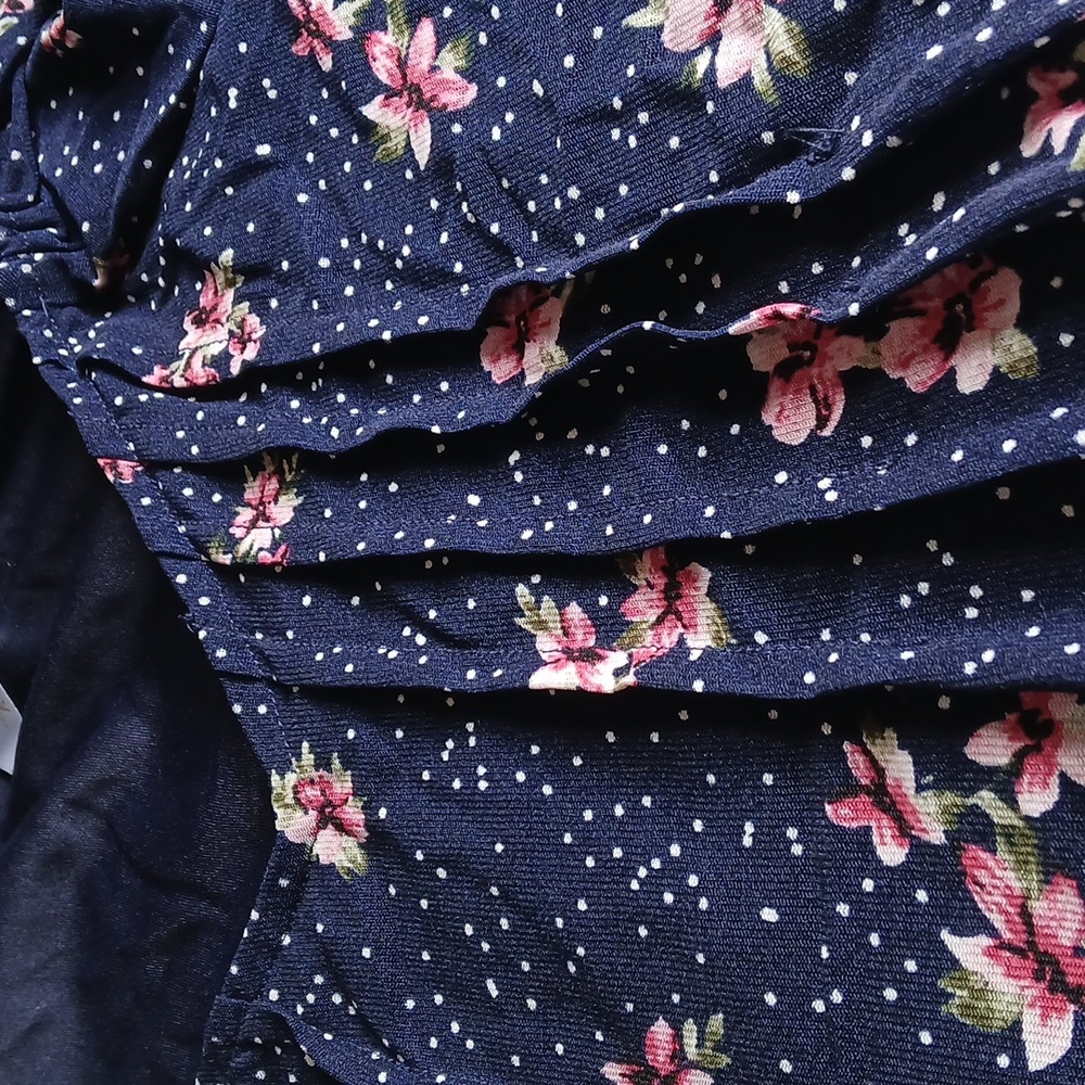 Siren Lily Navy Floral Blouse - Picture 6 of 11